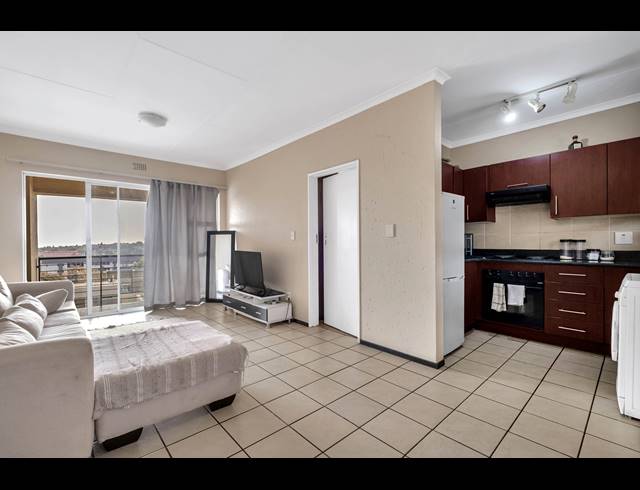 1 BEDROOM APARTMENT FOR SALE IN FERNDALE